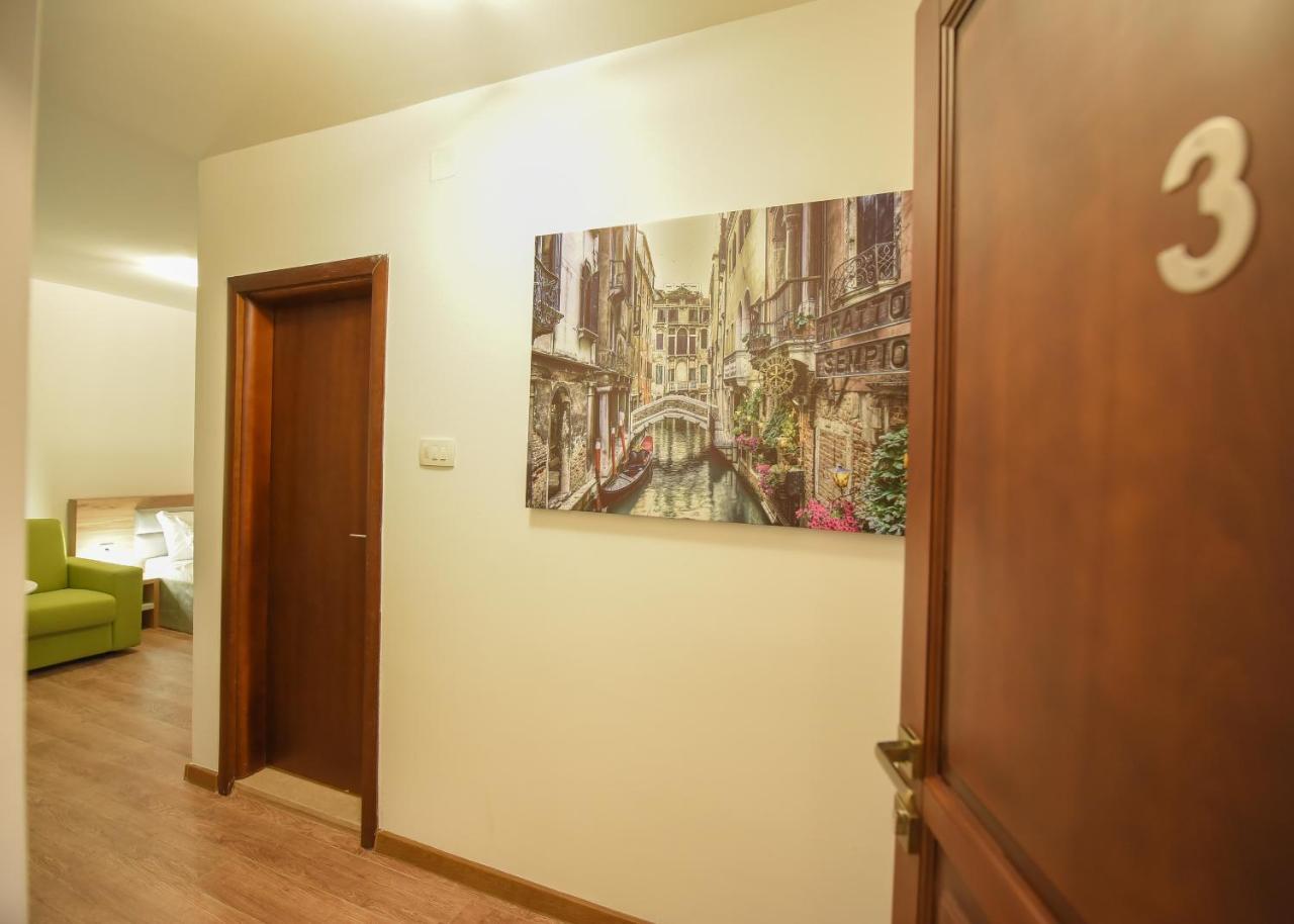 Korzo Apartmani 포드고리차 외부 사진
